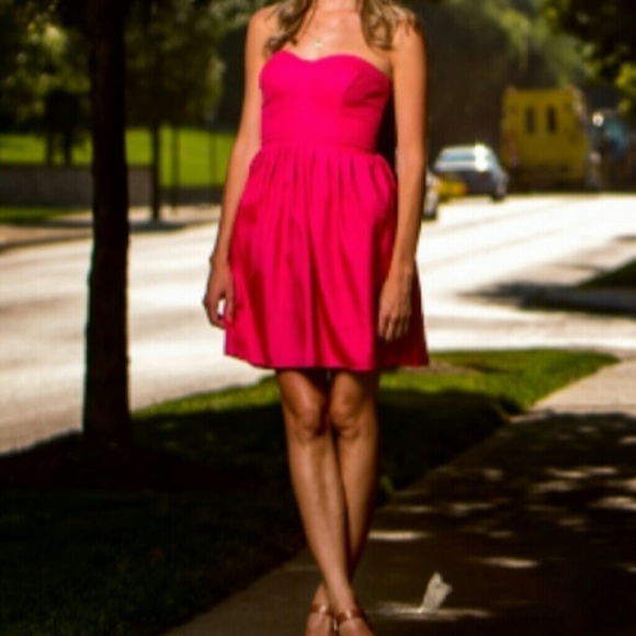 🆕️ Devlin Coral Red Sweetheart Dress - Picture 4 of 9